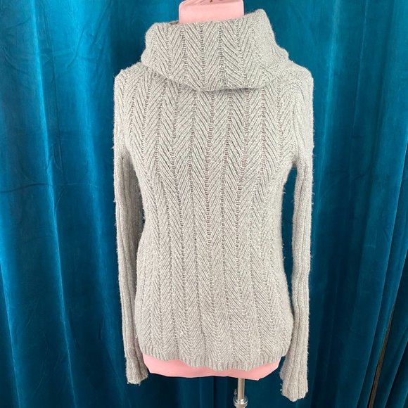 GAP Sweaters - Gap Turtle Neck Cable Knit Sweater Wool Blend